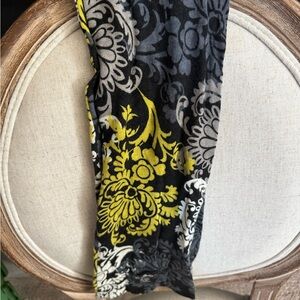 Vera Bradley Floral Paisley Scarf in Black and Yellow
